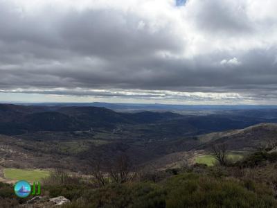 Hike to, and climbing La Roche de Gourdon