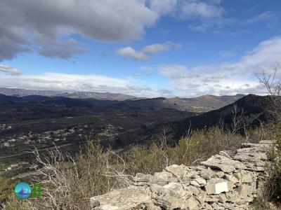 Hike to, and climbing La Roche de Gourdon